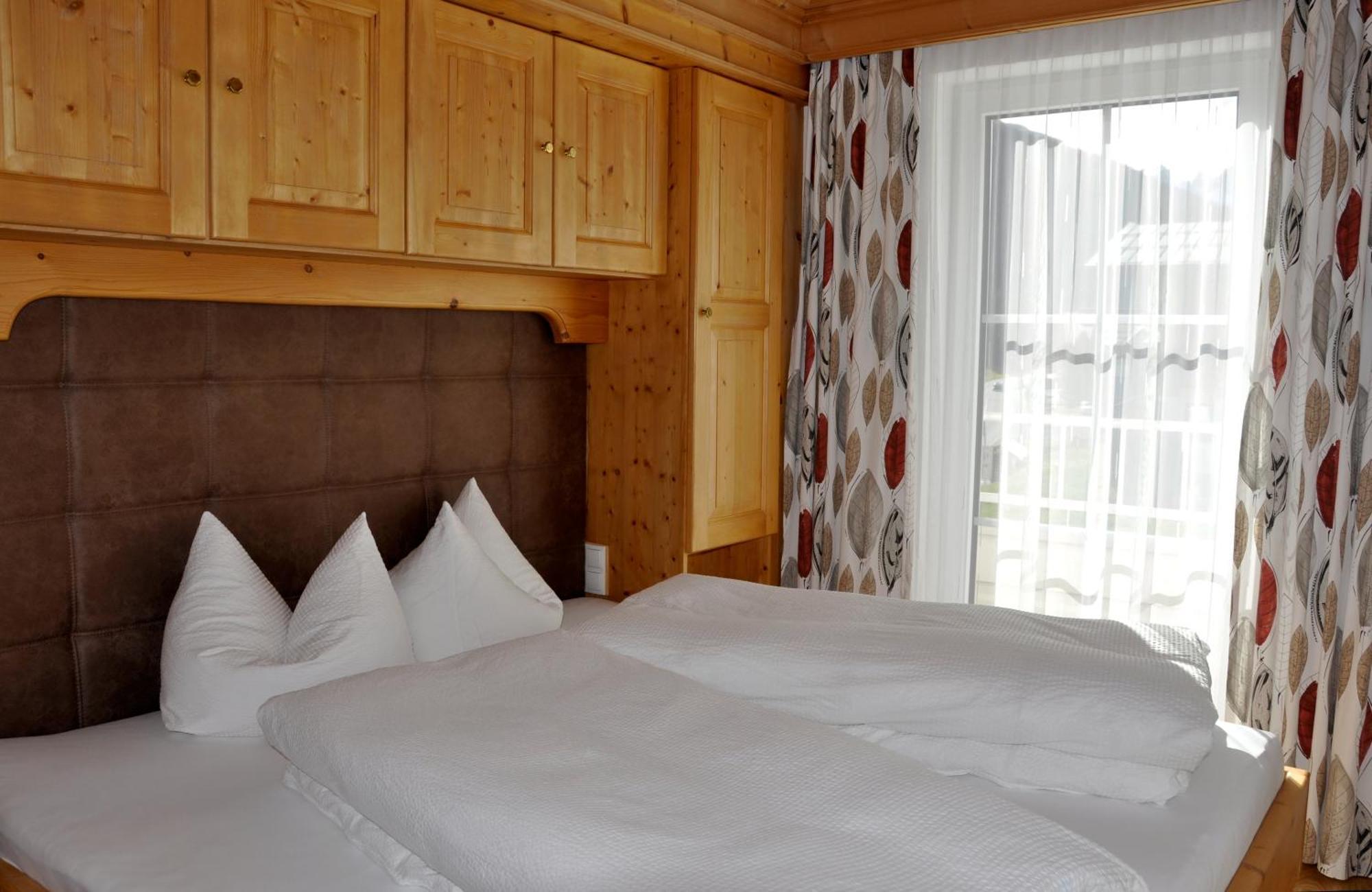 Saffretta Ferienwohnungen Ischgl Exterior foto